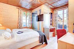 Two Bedroom Family Room 1 1n Two Bedroom Family Room 1 1n